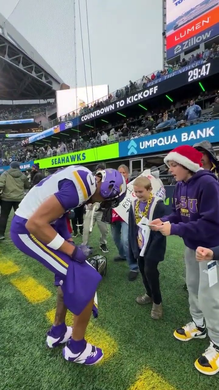 #Vikings Fans Meeting Justin Jefferson ?